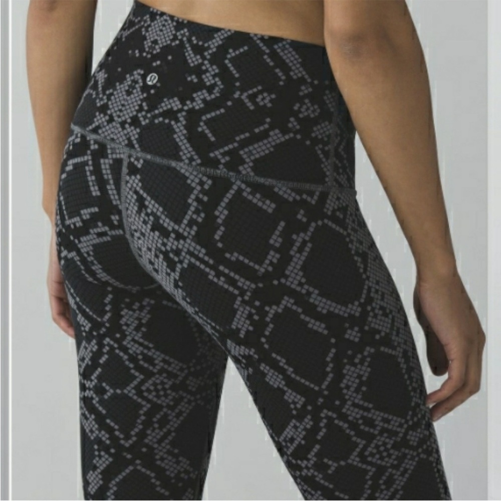 Lululemon Wunder Under Tight